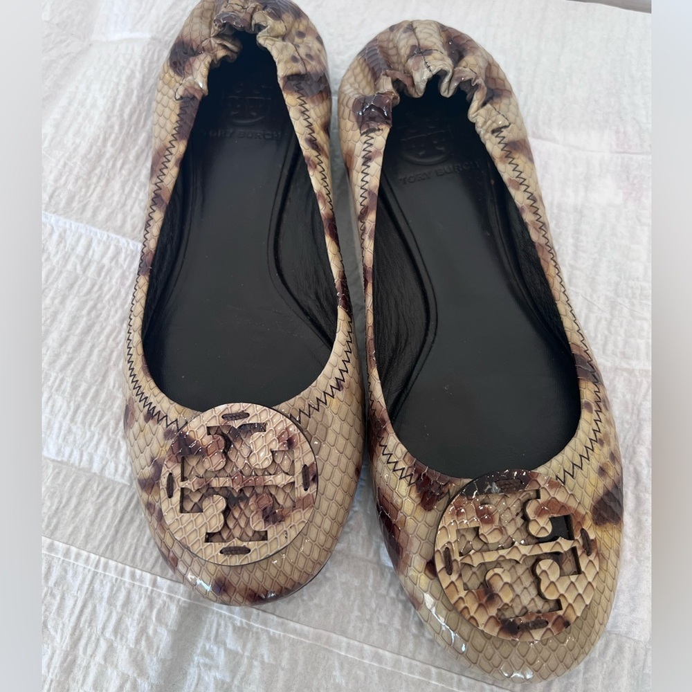 Tory Burch Reva Python Effect Ballet Flats sz 7.5 - image 1